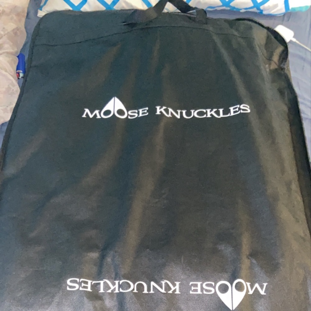 Moose Knuckle